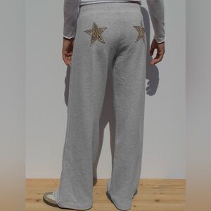 Subdued Wide-leg Joggers with Stars Patch
